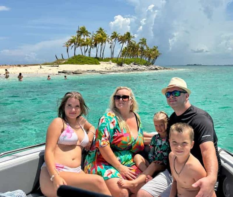 Billet Nassau : excursion privée en bateau avec snorkeling