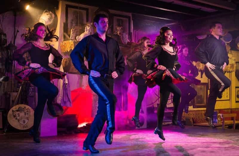 Dublin : dîner et spectacle de danse irlandais chez Johnnie Fox's