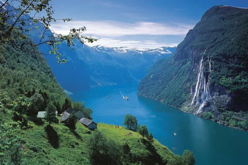 Billet Ålesund : croisière dans le Geirangerfjord et balade en télécabine