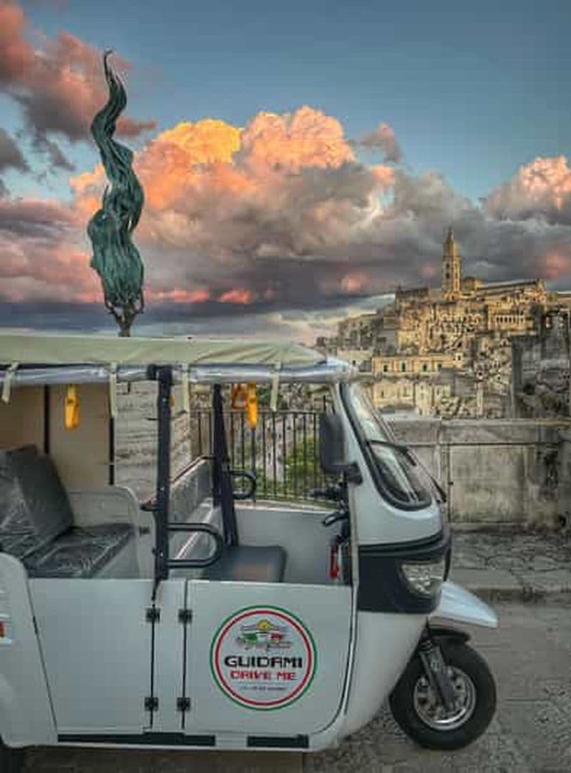 Matera : Visite en Tuk-Tuk 100 % électrique