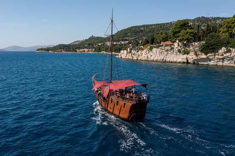 Billet Split : Embarquez pour une croisière à bord du bateau pirate de Colomb, le « Santa Maria »