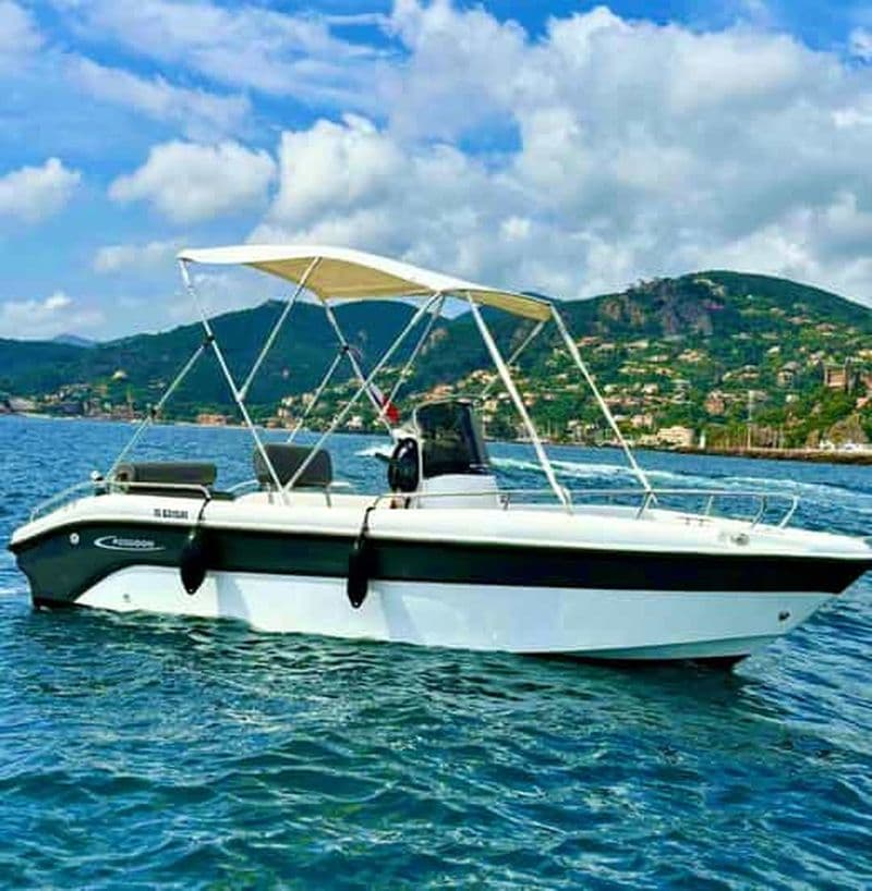 Billet Mandelieu et la Montagne de l'Estérel en bateau sans permis