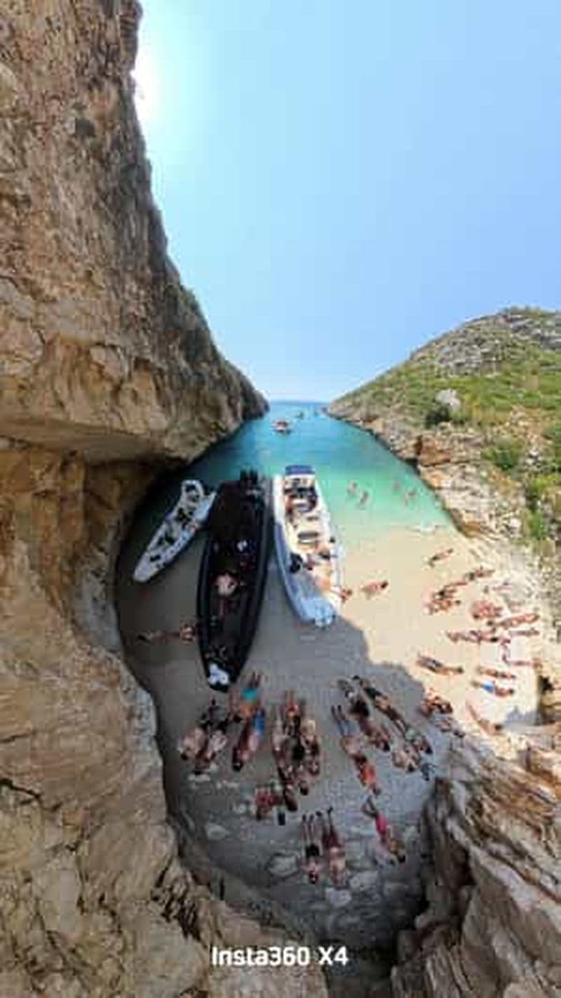 Billet Vlora : Aventure à la grotte de la gemme bleue et exploration de la baie de Grama