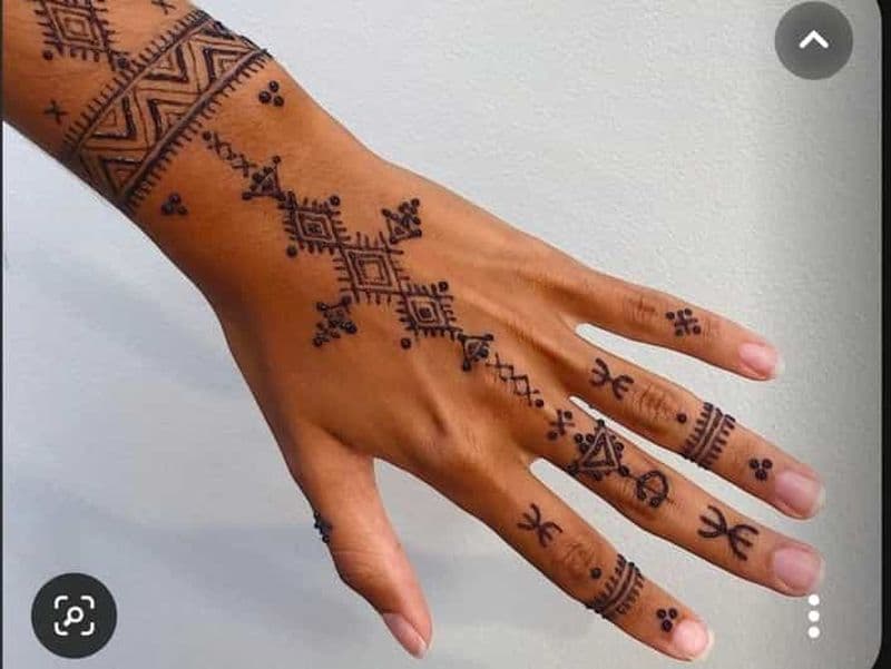 Billet Trek & Tattoo : Le village d'Imlil et le tour du henné berbère