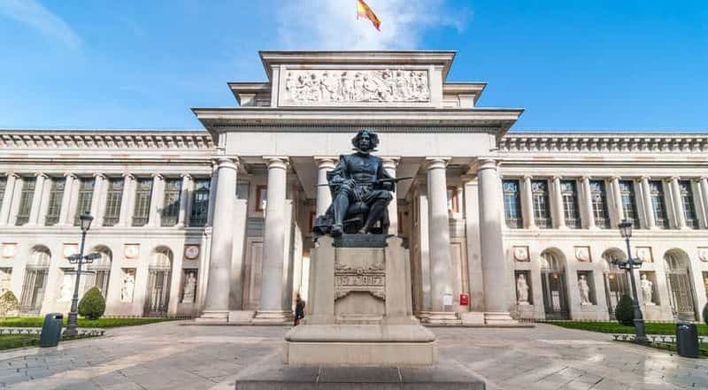 Billet Madrid : 2 heures de visite guidée à pied des principaux monuments de la ville