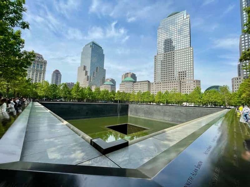 Billet 9/11 Memorial & Ground Zero Tour avec entrée optionnelle au musée