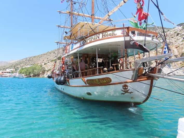 Kos : croisière sur un bateau en bois autour de 3 îles avec déjeuner sur le Captain Hook