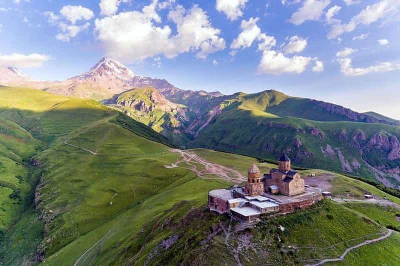 Billet Au départ de Tbilissi : Ananuri , Gudauri & Kazbegi visite privée