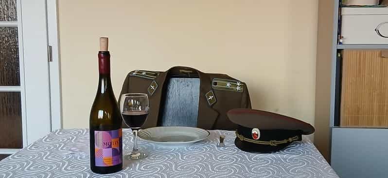 Billet Sofia : dîner dans le style de l'époque communiste des années 1980 avec un hôte local