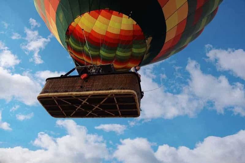 Louxor : montgolfière de luxe au lever du soleil