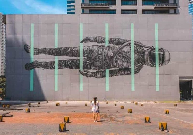 Visite des charmes urbains de Manille et balade en gondole