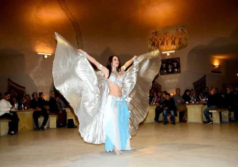 Cappadoce : Spectacle de danse turque avec dîner et boissons