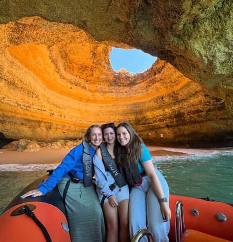 Billet Portimão : tour en bateau des grottes de Benagil et du littoral