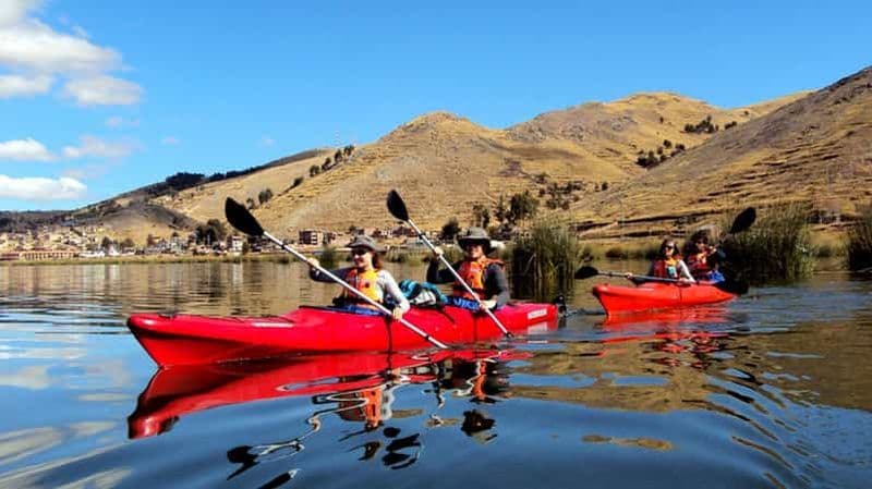 Puno : Kayak dans la VIP Uros