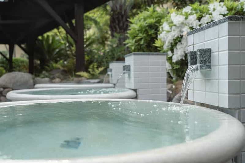 Billet Osaka : Tennen Onsen Naniwa-no-Yu, la célèbre station thermale.