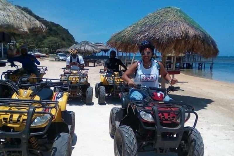 Billet Roatán : Quad, tyrolienne, sanctuaire de singes et de paresseux et plage