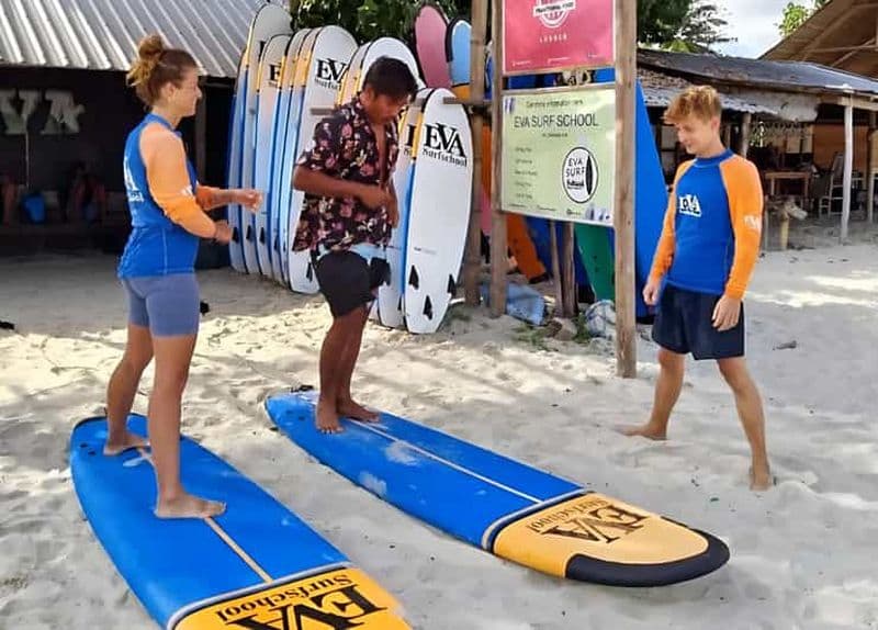 Lombok Leçon de surf pour débutants à Selong Blanak Beach