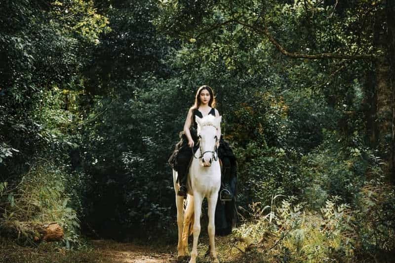 Mang Den : Excursion à cheval avec boissons et prise en charge