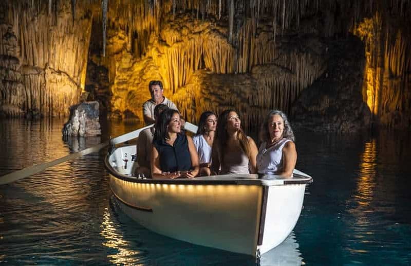 Palma : Entrée aux Grottes de Drach, Concert de Musique et Excursion en Bateau