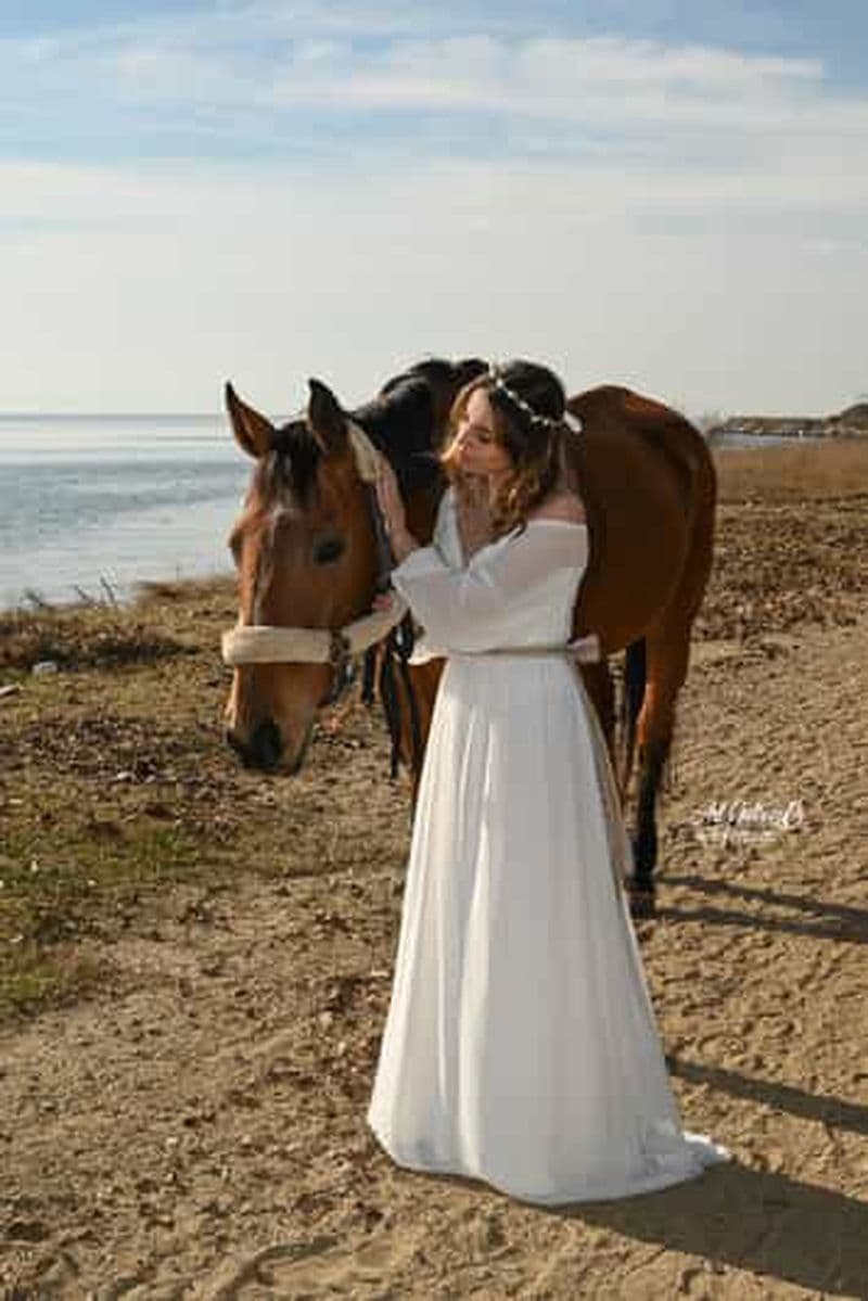 Thessalonique : séance photo avec des chevaux dans un paysage naturel