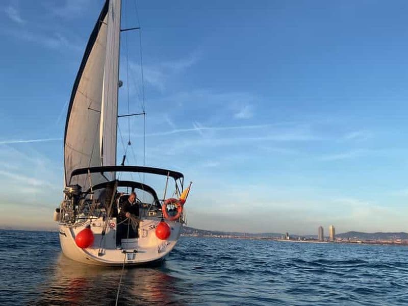 Billet Barcelone : croisière en voilier au coucher du soleil