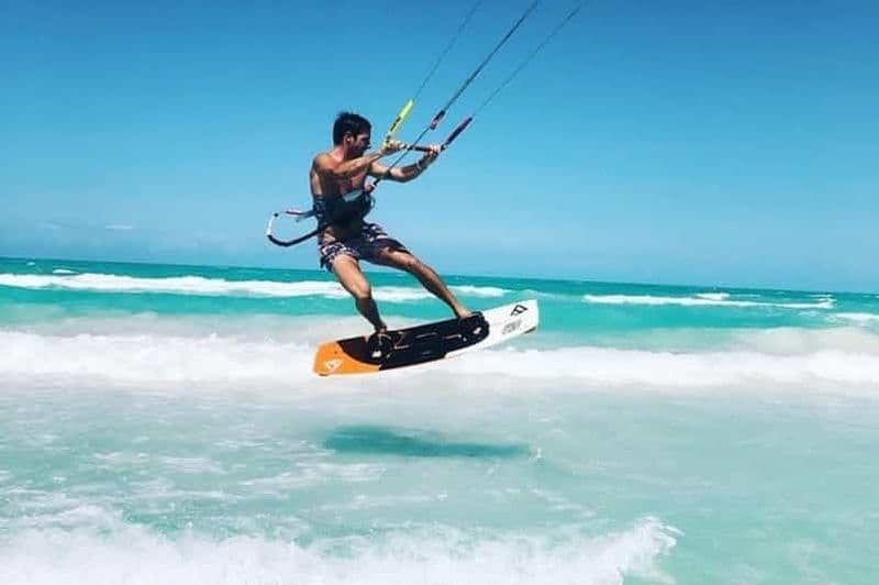 Billet Holbox : Cours privé de kitesurf (3 heures)