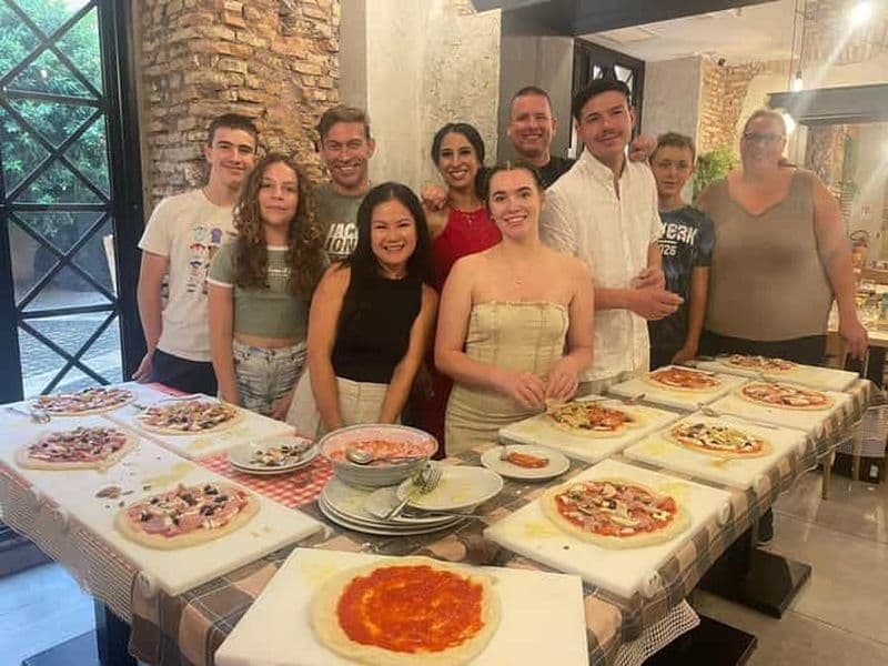 Billet Rome : cours de pizza et tiramisu avec vin à volonté