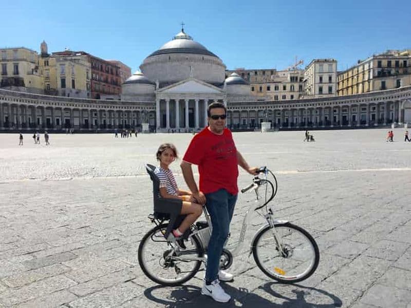 Billet Naples : Location de vélos électriques à la journée