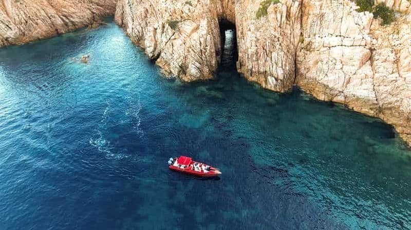 Réserve de Scandola et falaises de Piana : Une croisière à couper le souffle