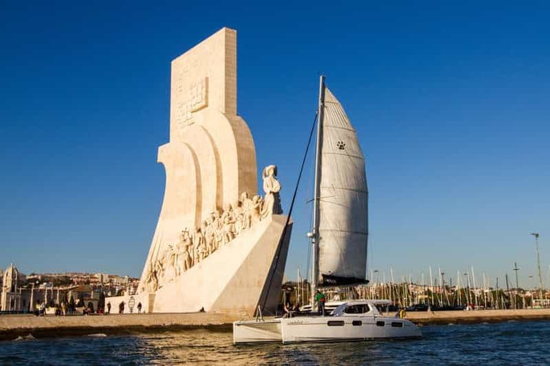 Billet Lisbonne : tour en bateau des monuments | Catamaran