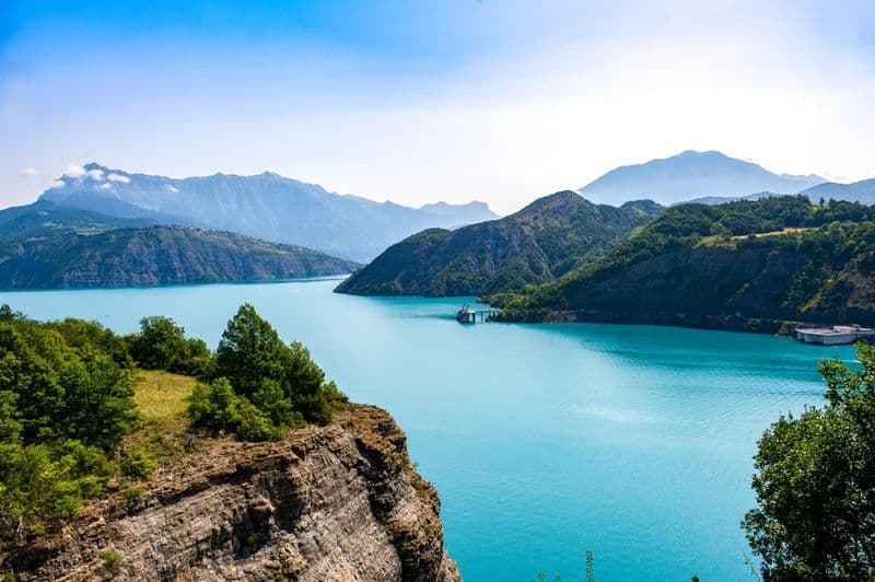 Vol en montgolfière au lac de Serre-Ponçon