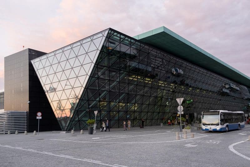 Aéroport Jean Paul II – Cracovie (KRK)