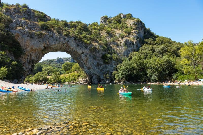 Canoë-kayak dans les gorges de l’Ardèche
