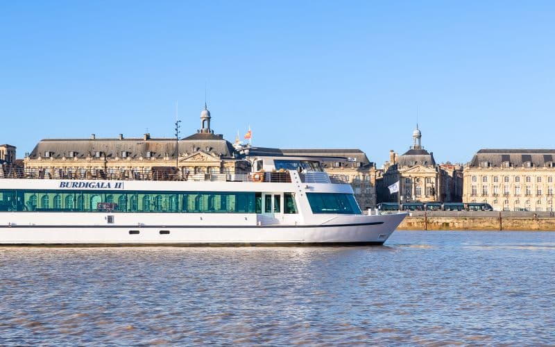 Billet Croisière de 1 h 30 à Bordeaux avec dégustation de vin et de cannelé