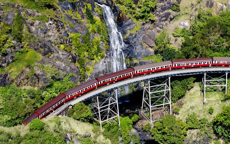 Billet Depuis Cairns : Visite de Kuranda en train panoramique et Skyrail avec transferts