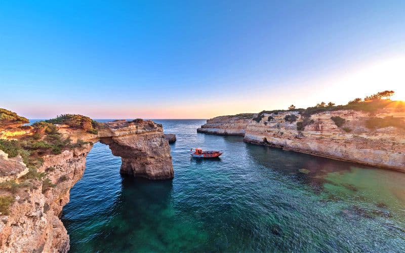 Billet Visite guidée des grottes de Benagil et observation des dauphins depuis Albufeira