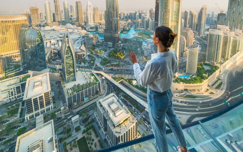 Billet Billets pour le Sky Views Dubai avec Edge Walk et boisson gratuite