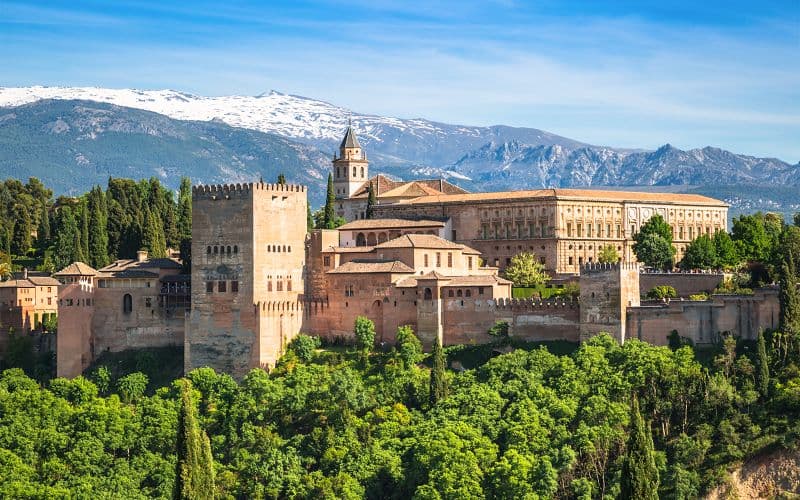 Visite guidée de l'Alhambra en coupe-file avec les palais Nasrides