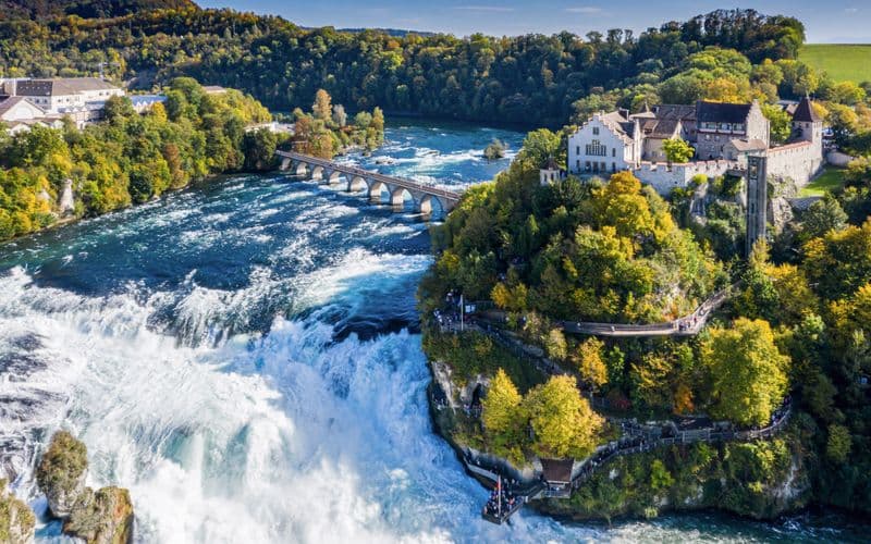 Billet Excursion d'une journée de Zürich aux chutes du Rhin et au château de Laufen
