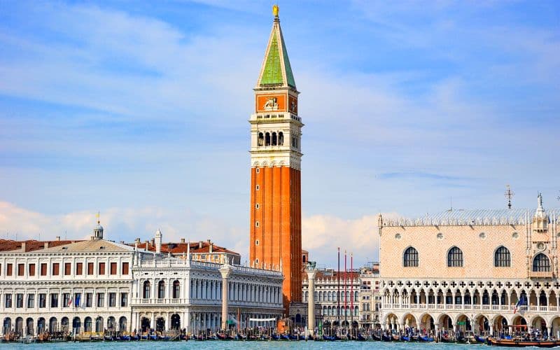 Billet Lunch at Illy Cafe with Royal Gardens Views