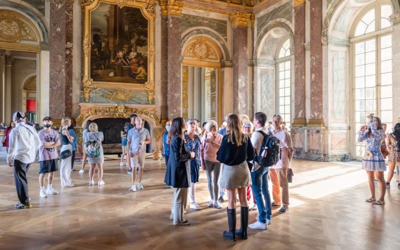 Billet Au départ de Paris : visite guidée d'une journée complète du château de Versailles avec accès au domaine de la reine Marie-Antoinette