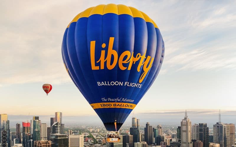 Billet Vol en ballon au lever du soleil au-dessus de Melbourne