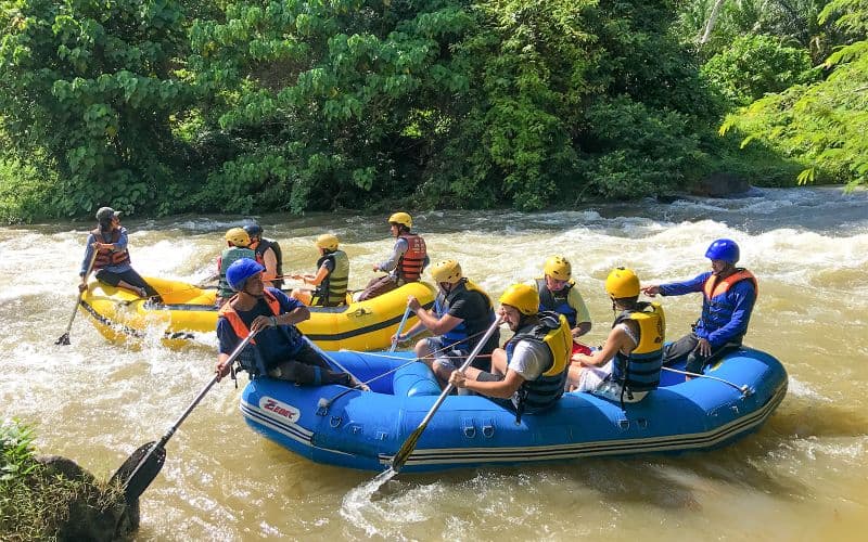 Billet Depuis Phuket : Rafting en eaux vives avec randonnée à dos d'éléphant et attractions en VTT