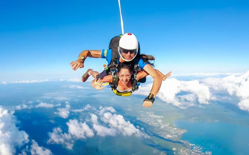 Saut en parachute en tandem à Airlie Beach