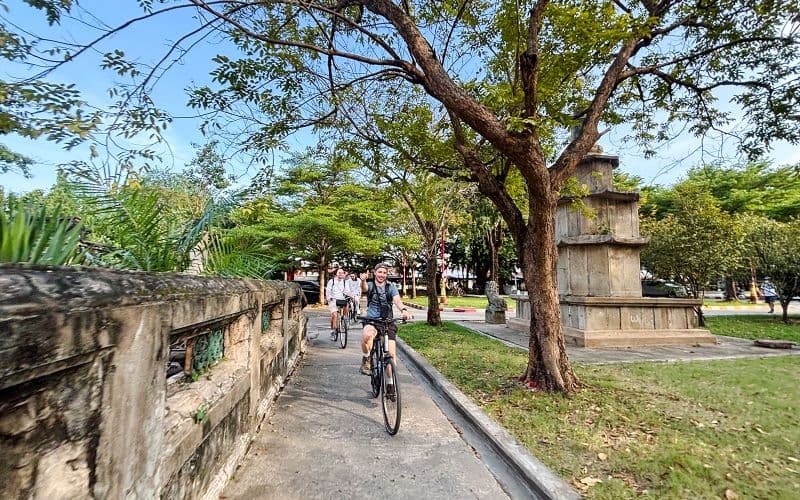 Billet Depuis Bangkok : Ruelles et joyaux cachés - Visite guidée d'une demi-journée à vélo