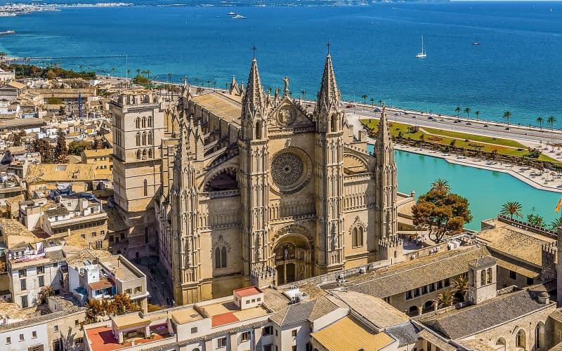 Billets coupe-file pour la cathédrale de Palma avec accès à la terrasse