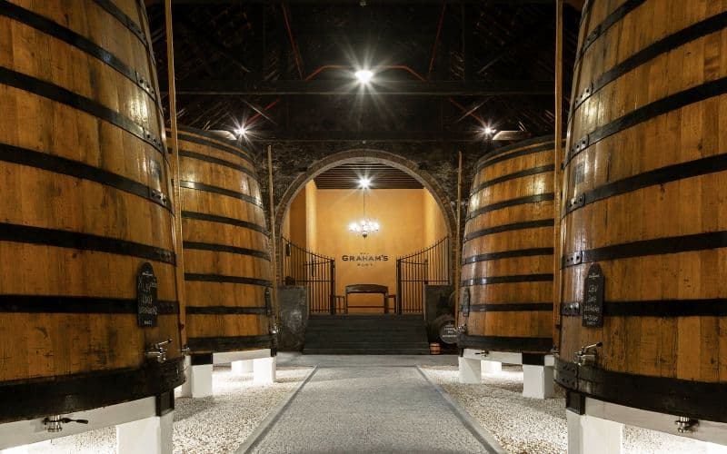 Billet Visite guidée du Graham's Port Lodge avec dégustation de vin {food} dans la chambre principale