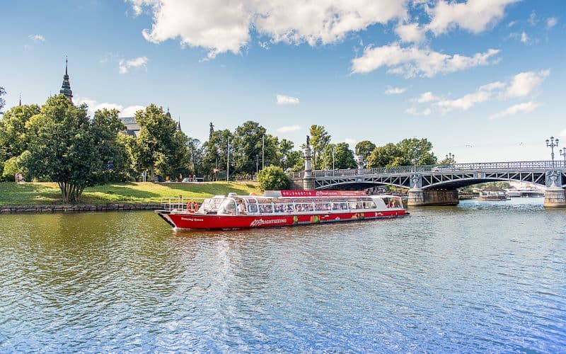 Billet RED Sightseeing: : Visite en bateau Hop-On Hop-Off de Stockholm