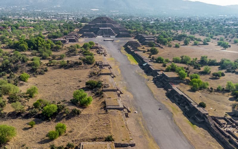 Billet Depuis Mexico : Pyramides de Teotihuacán et grottes préhispaniques en petit groupe avec transferts
