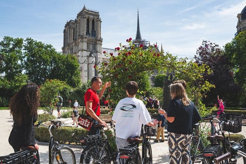 Billet Balade en vélo électrique à travers Paris